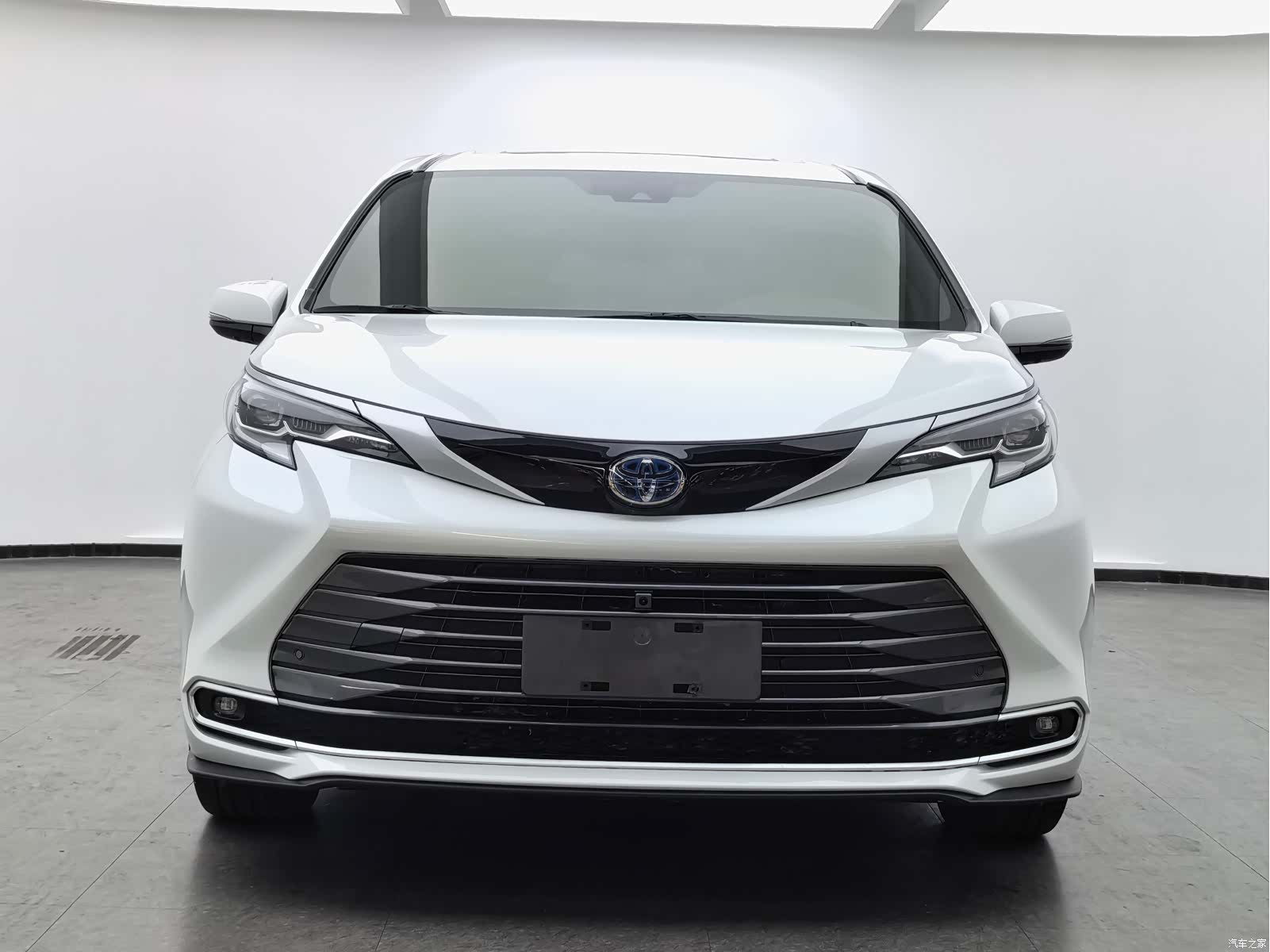 Toyota Sienna, 2024 2