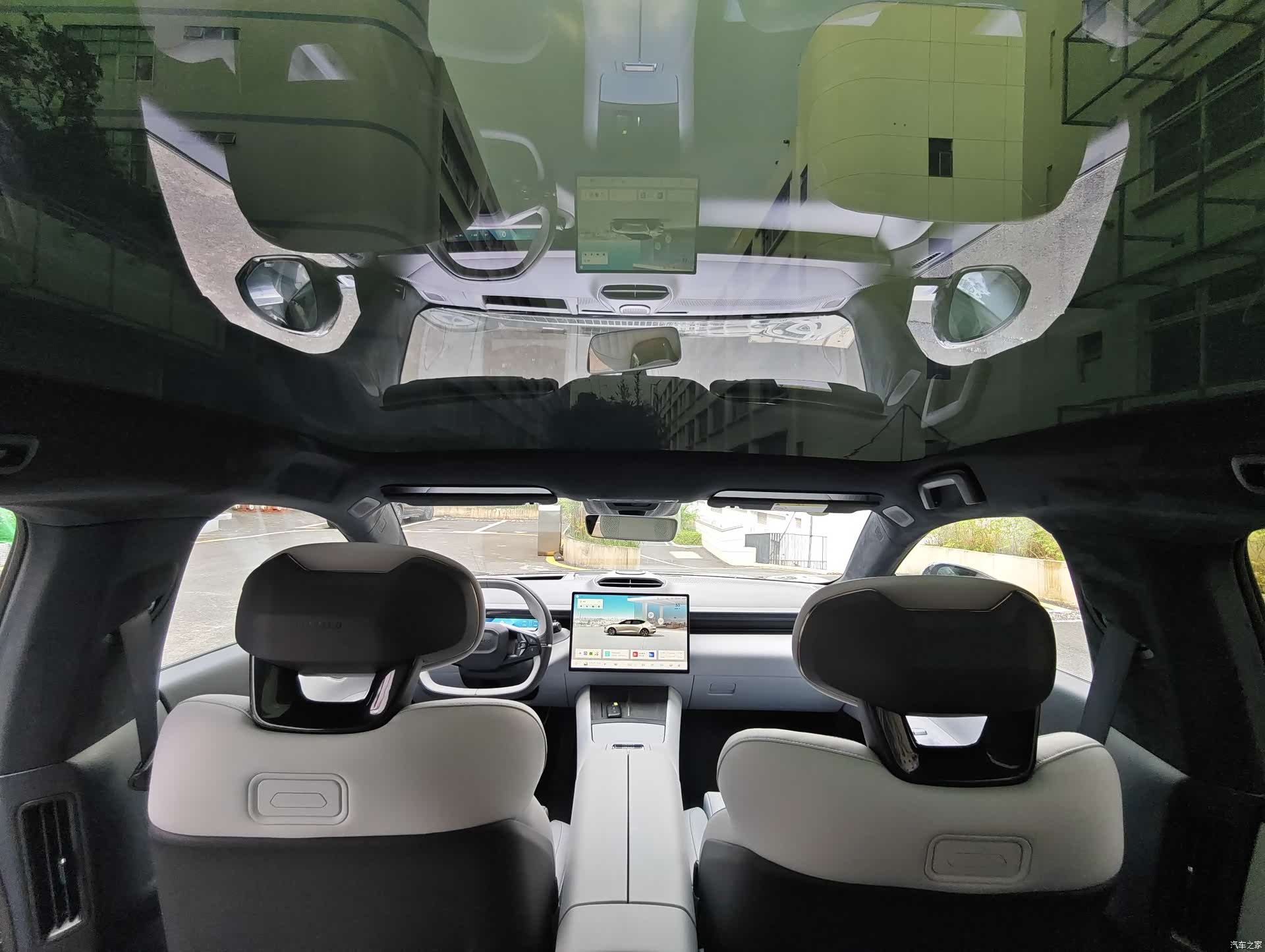 Lynk & Co Z10, 2025 15