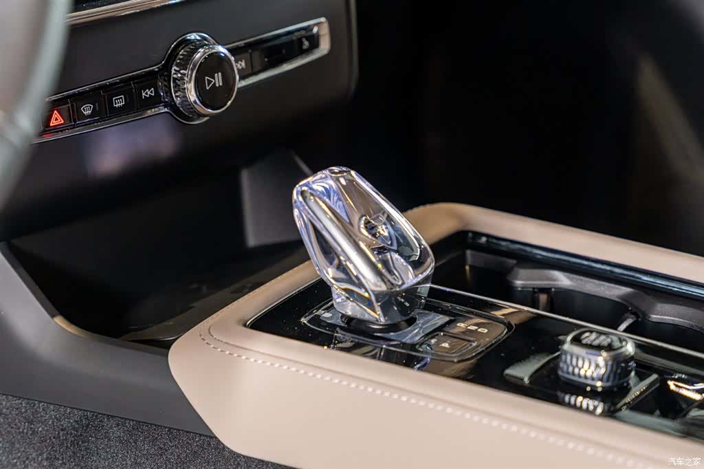 Volvo XC90, 2026 15