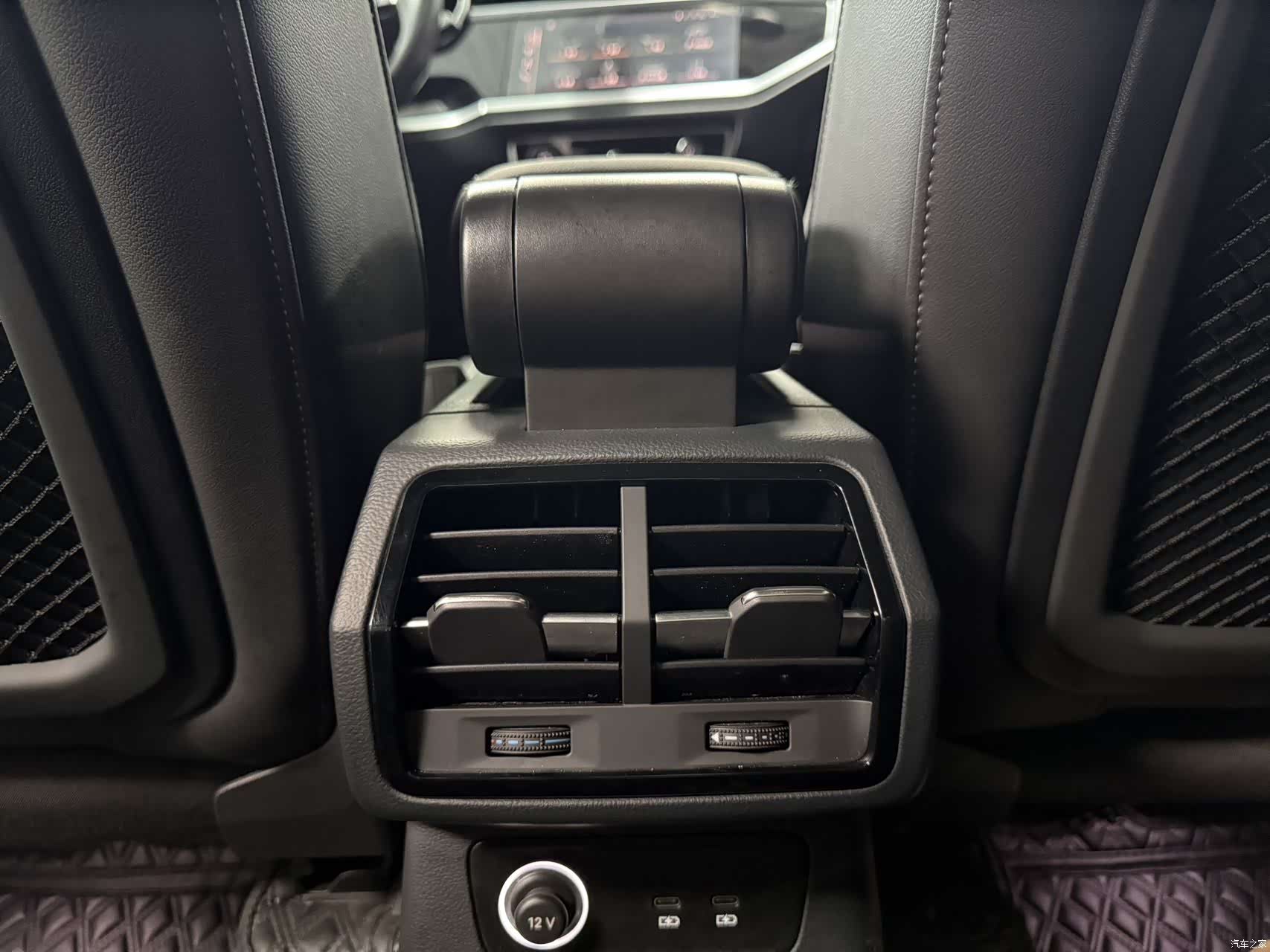 Audi Q3, 2022 15