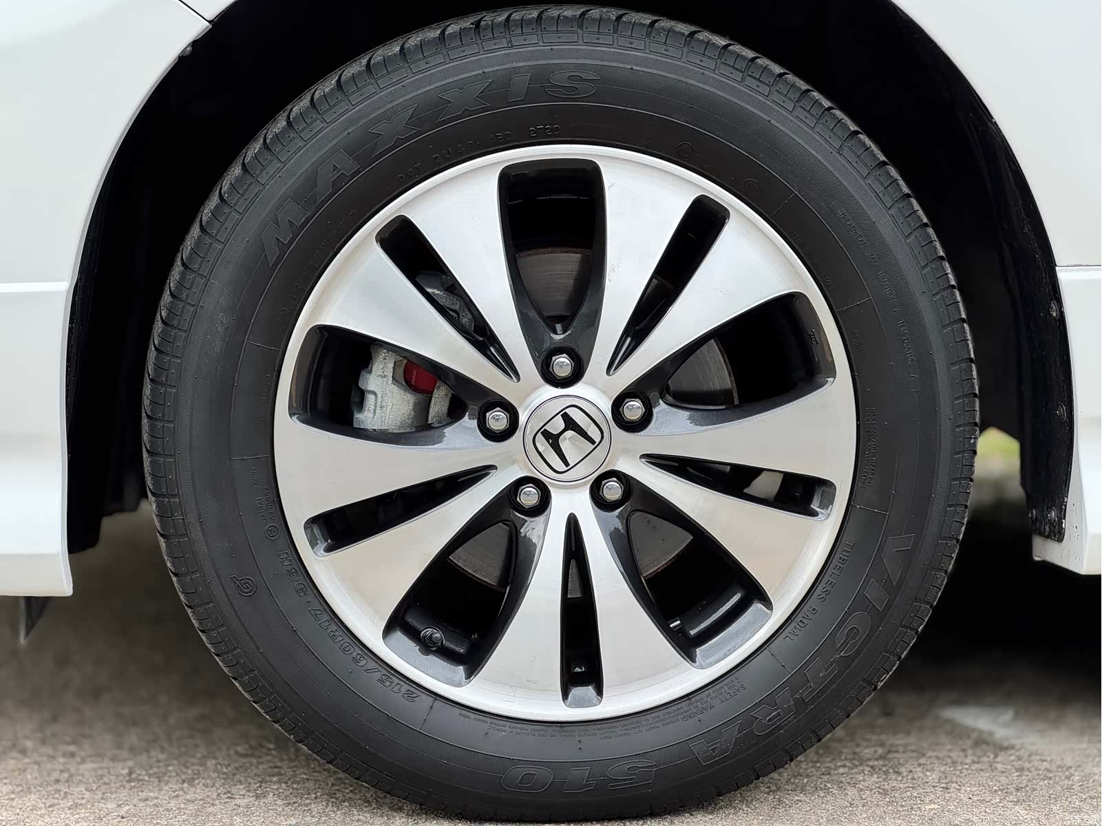 Honda Elysion, 2015 8