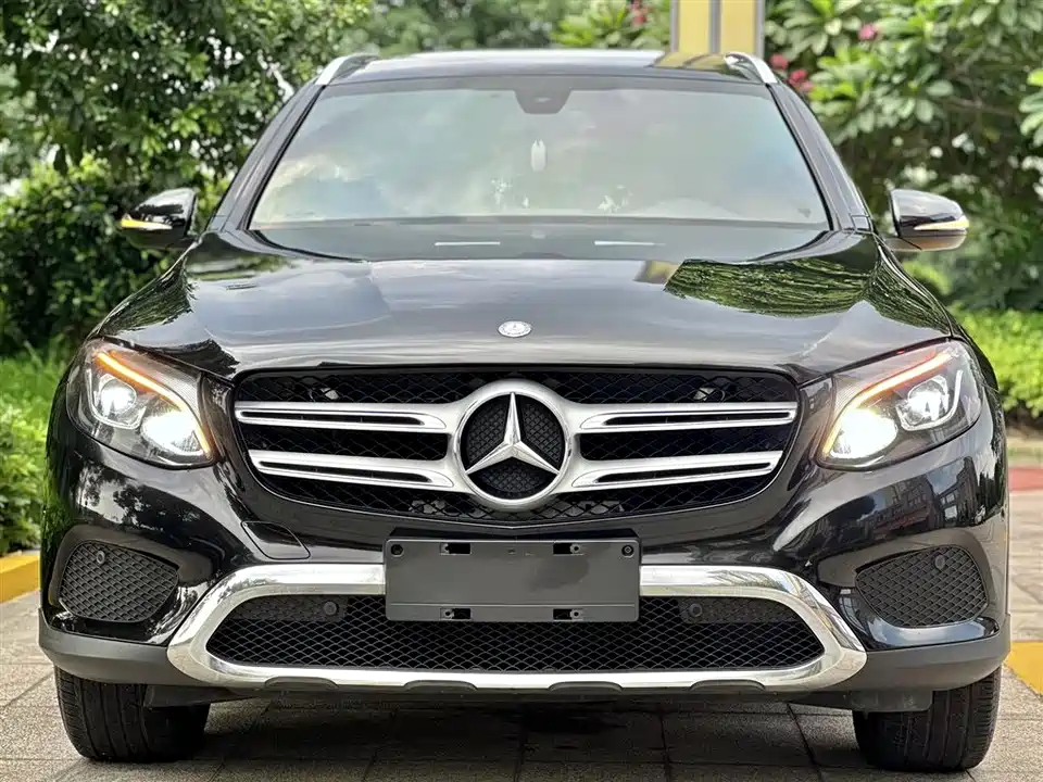 Mercedes-Benz GLC Mercedes-Benz GLC
