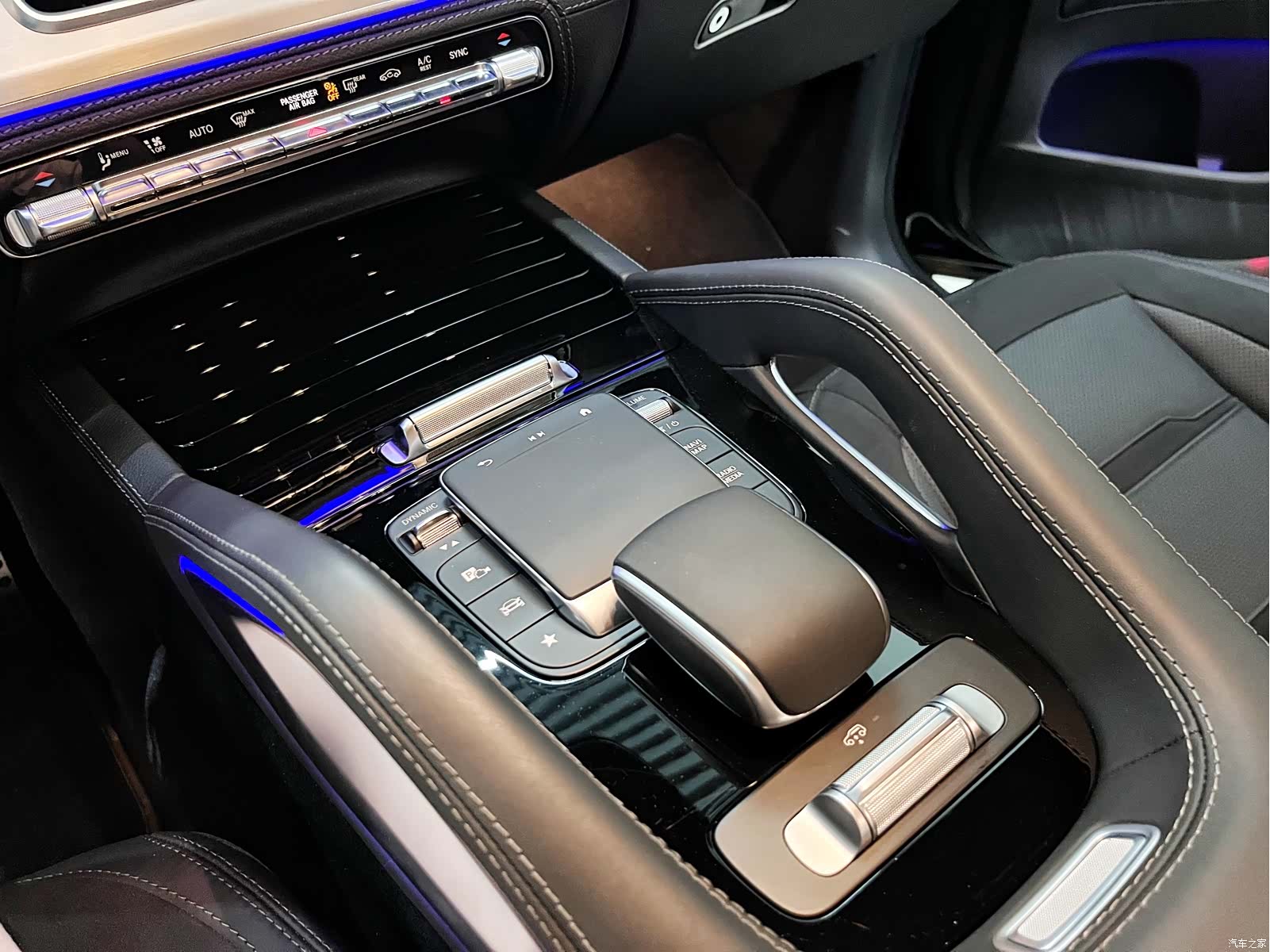 Mercedes-Benz GLE, 2025 10