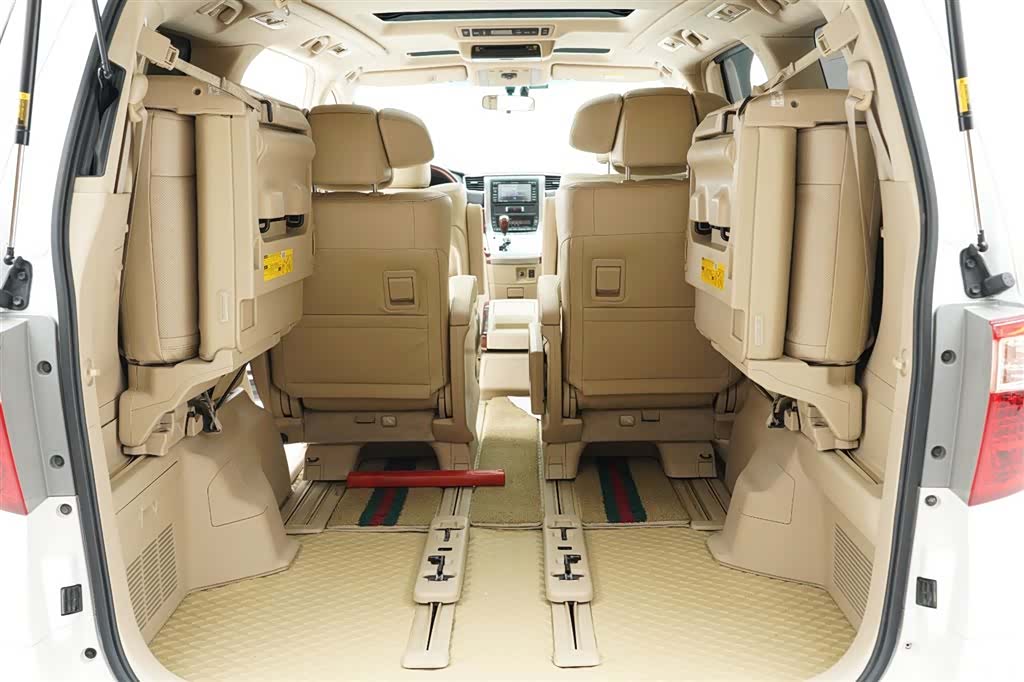 Toyota Alphard, 2011 21