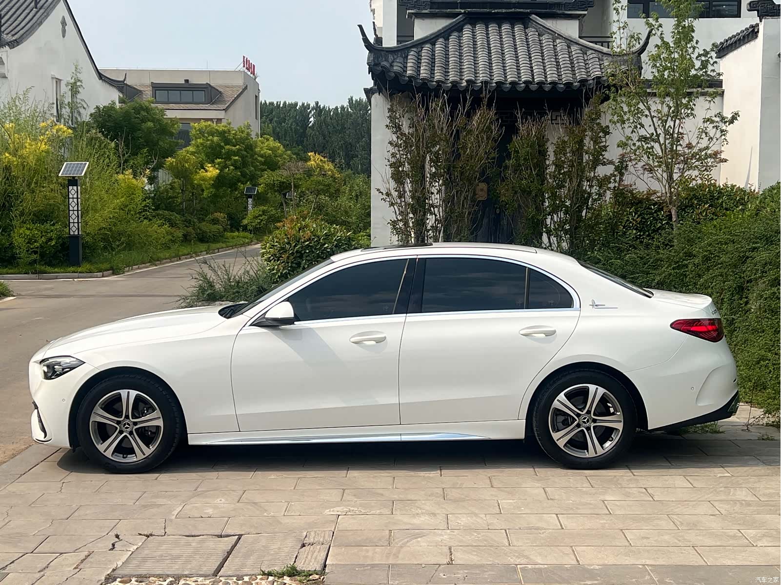 Mercedes-Benz C-Class, 2022 4