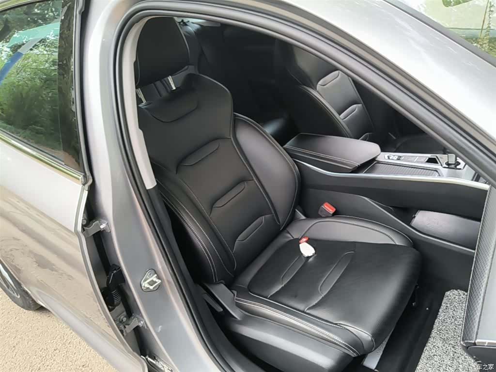 Geely Preface, 2022 25