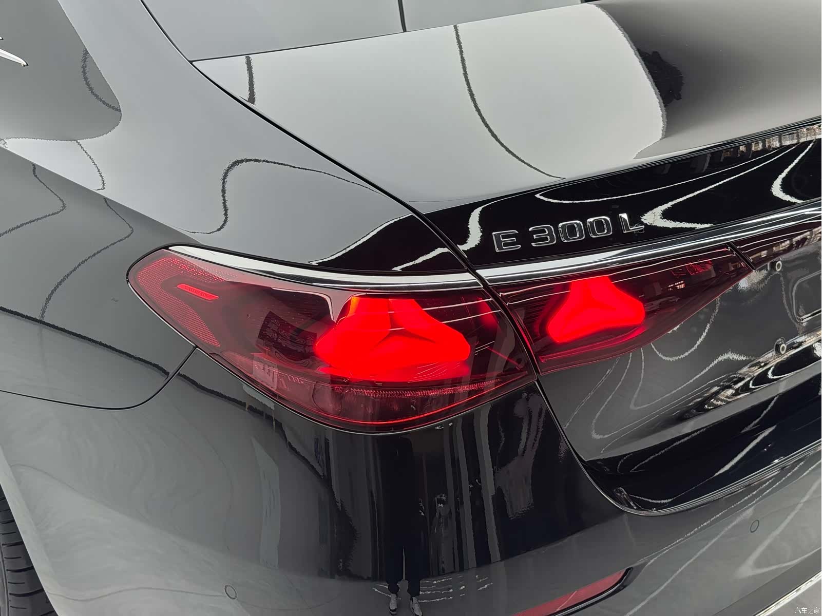 Mercedes-Benz E-Class, 2024 20