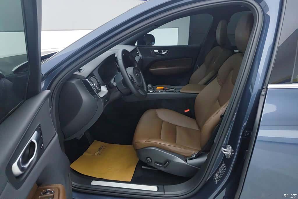 Volvo XC60, 2023 9
