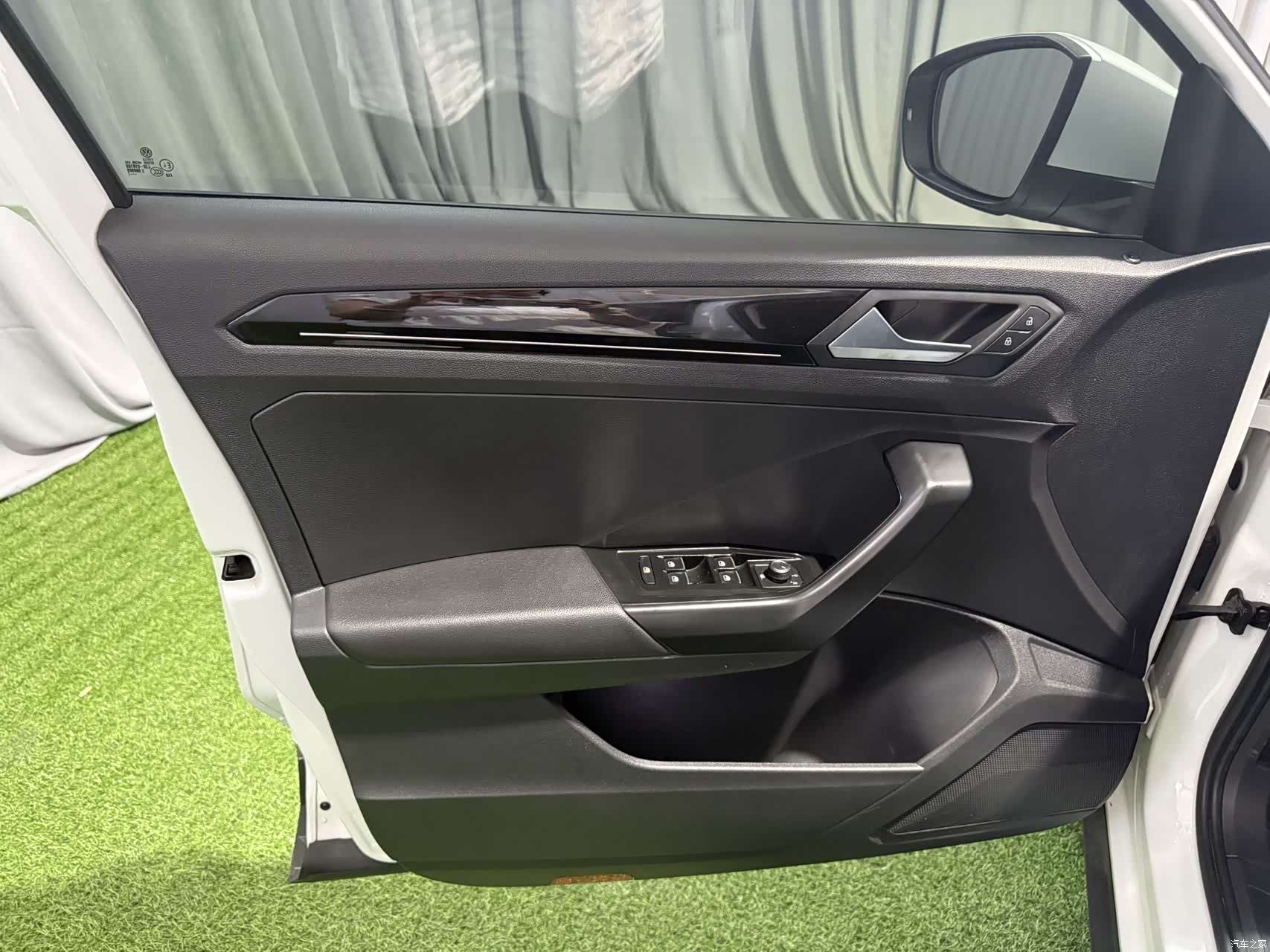 Volkswagen T-ROC, 2022 14