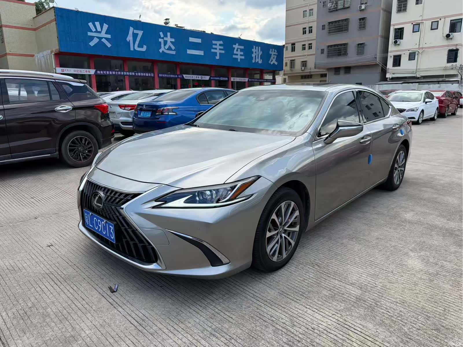 Lexus ES, 2022 2