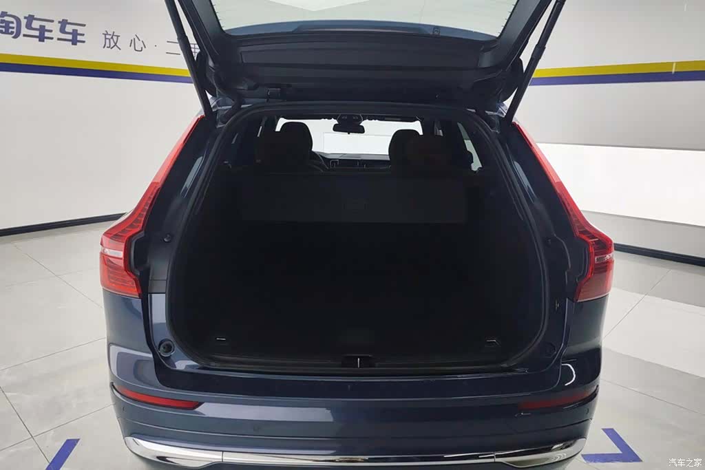 Volvo XC60, 2023 4
