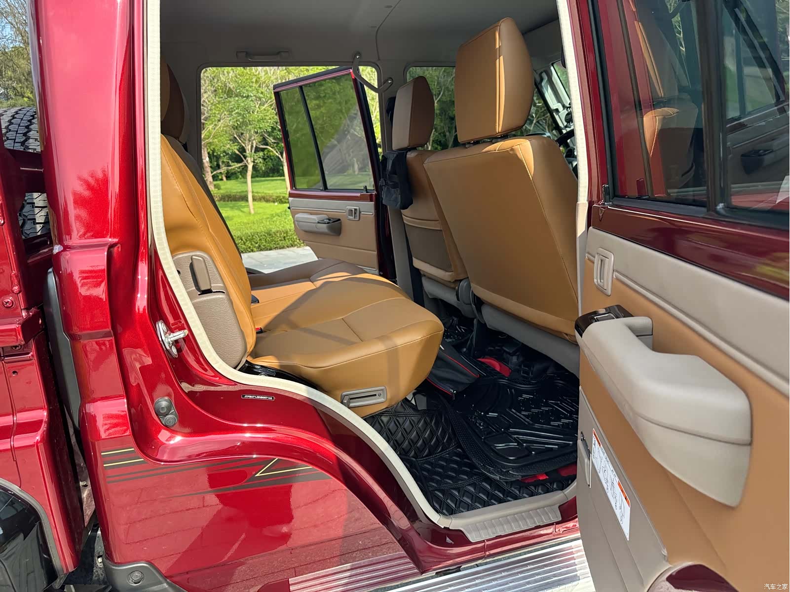 Toyota Land Cruiser, 2022 9