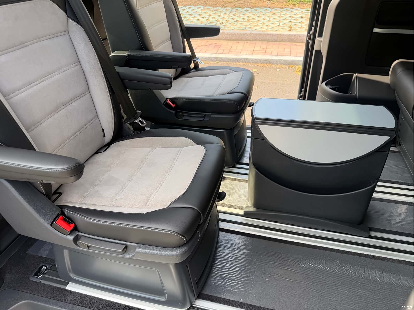 Volkswagen 7, 2017 25