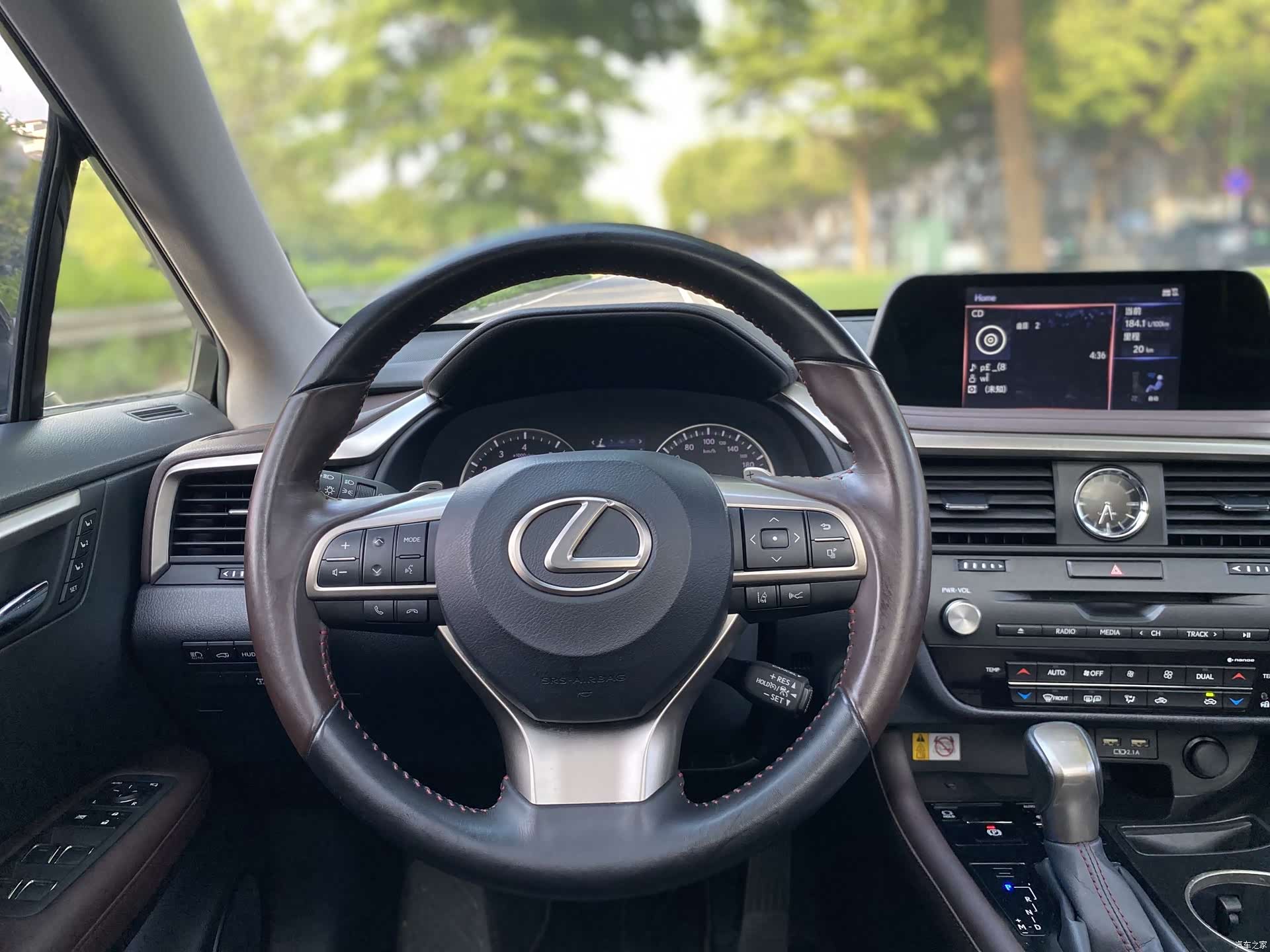 Lexus RX, 2022 10