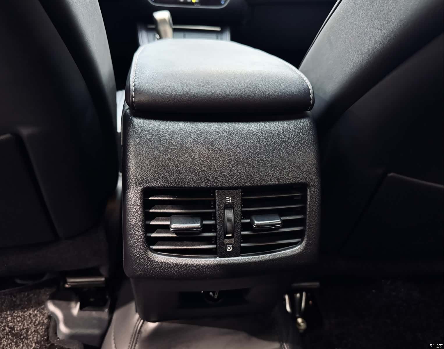 Lexus ES, 2017 17