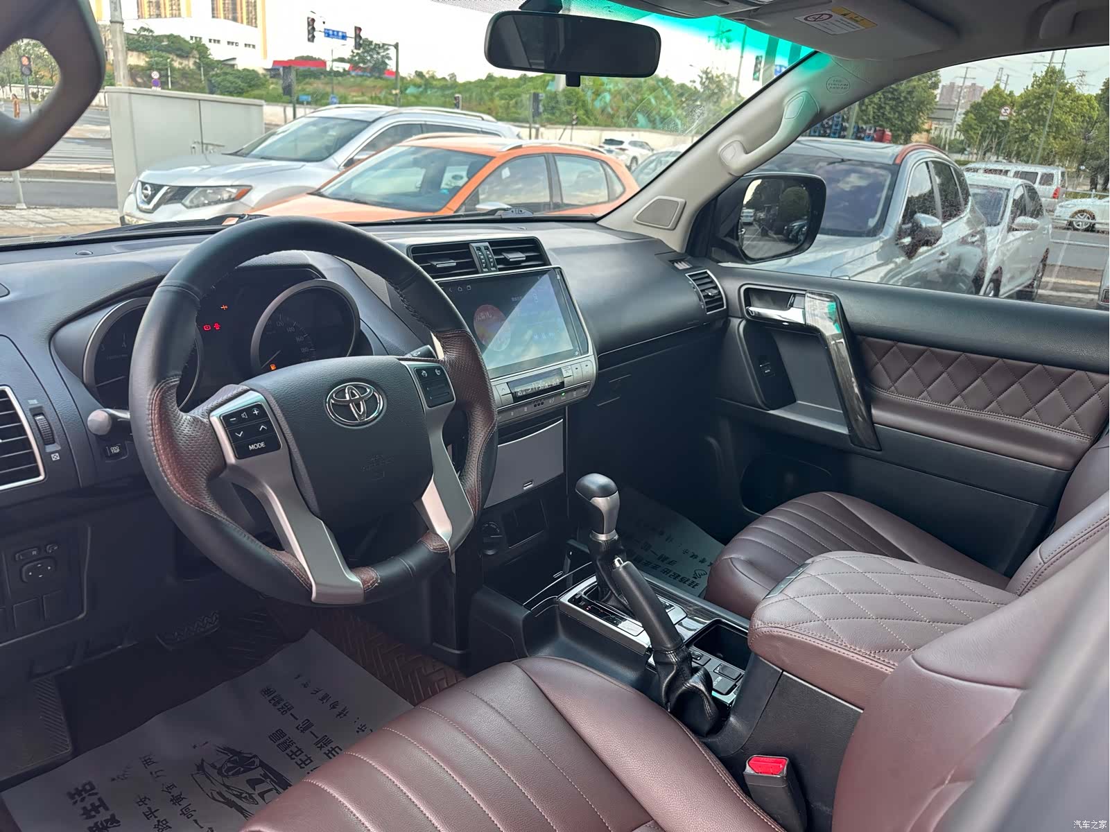 Toyota Prado, 2015 10