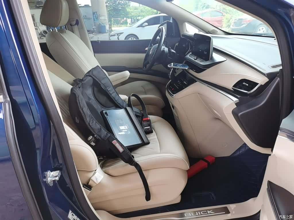 Buick GL8, 2022 20
