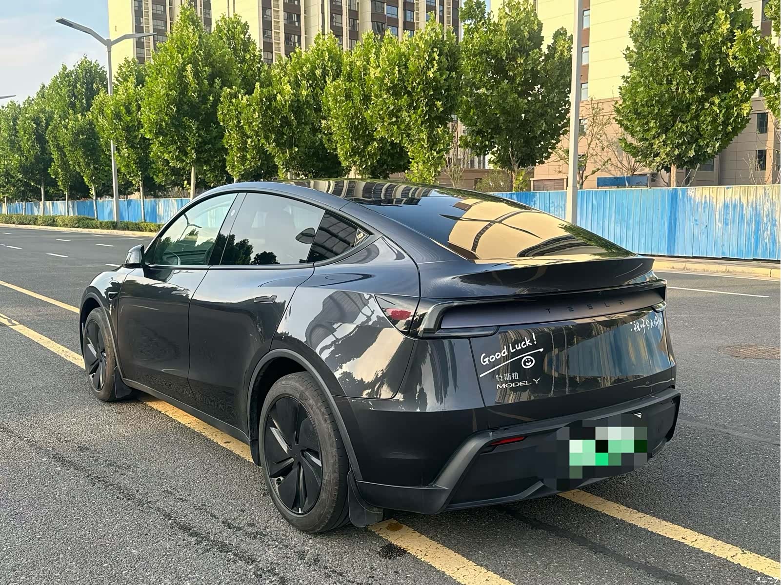 Tesla Model Y, 2025 9
