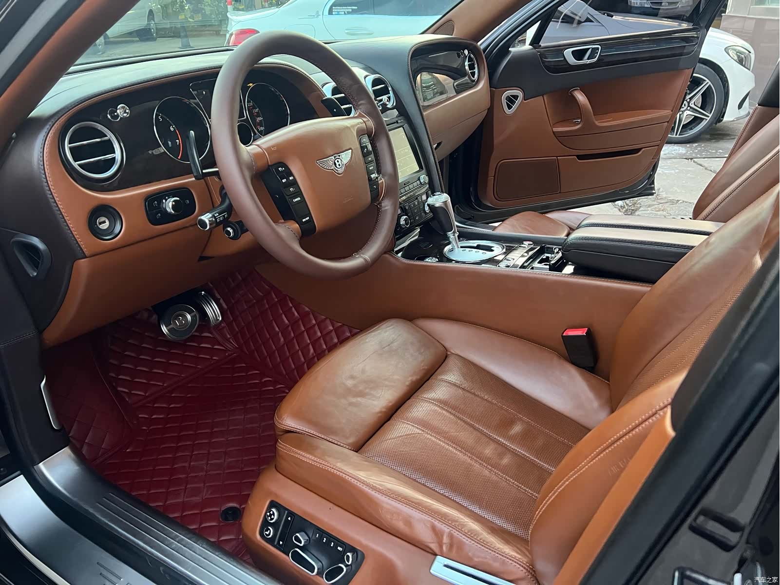 Bentley Flying Spur, 2013 4