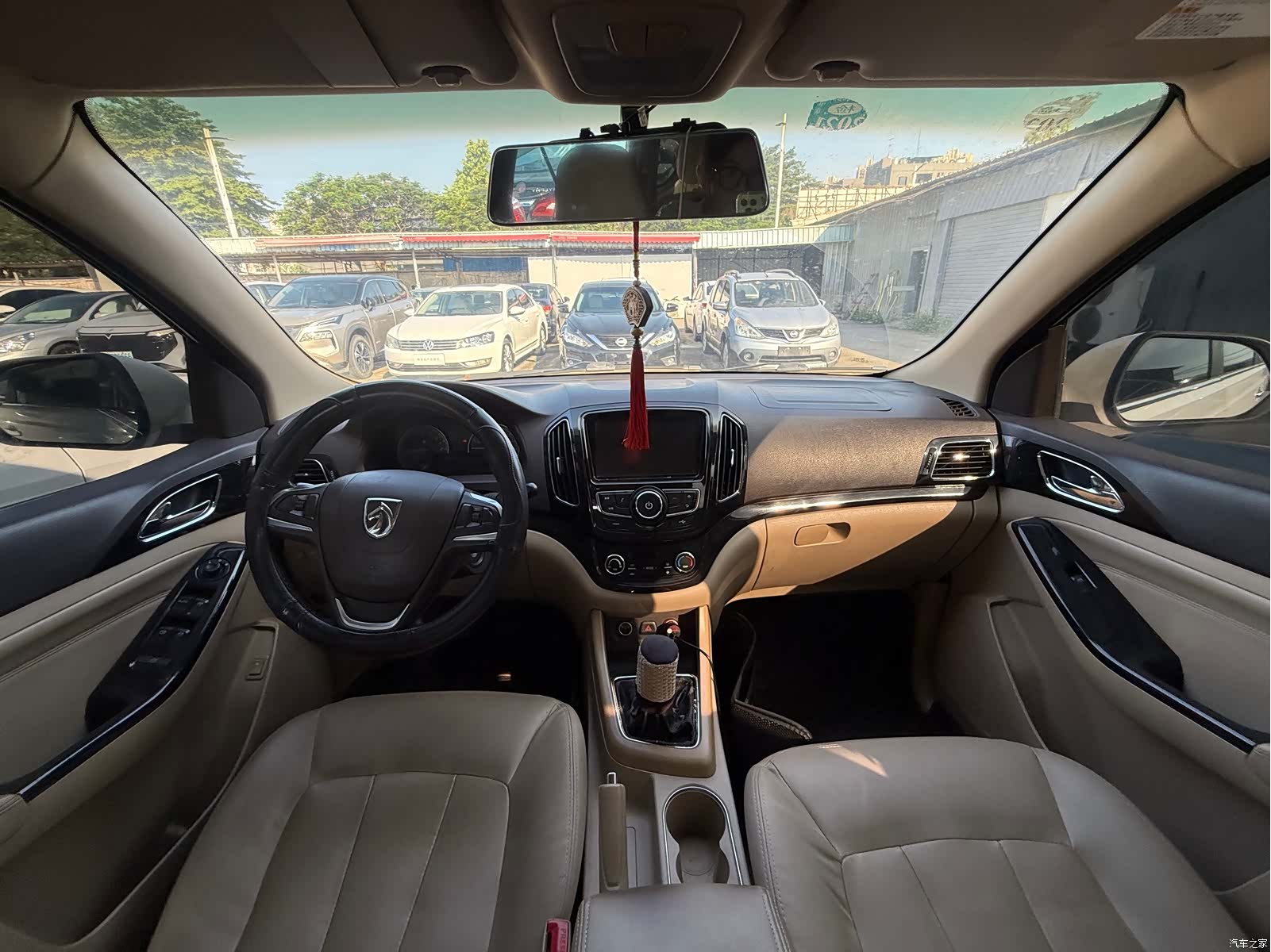 Wuling 730, 2015 7