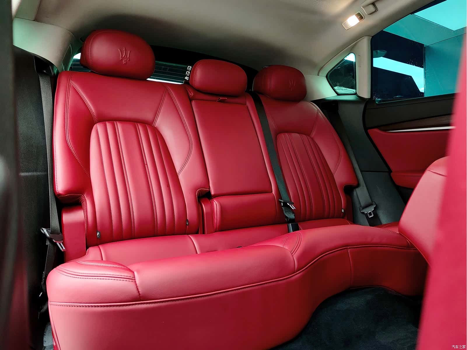 Maserati Levante, 2017 15