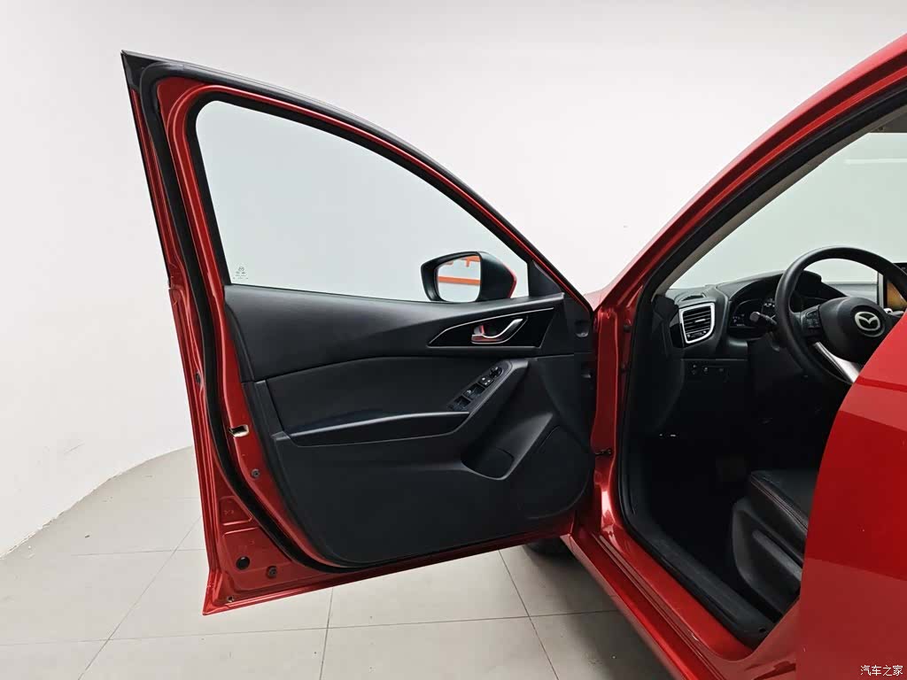 Mazda Mazda3, 2016 8