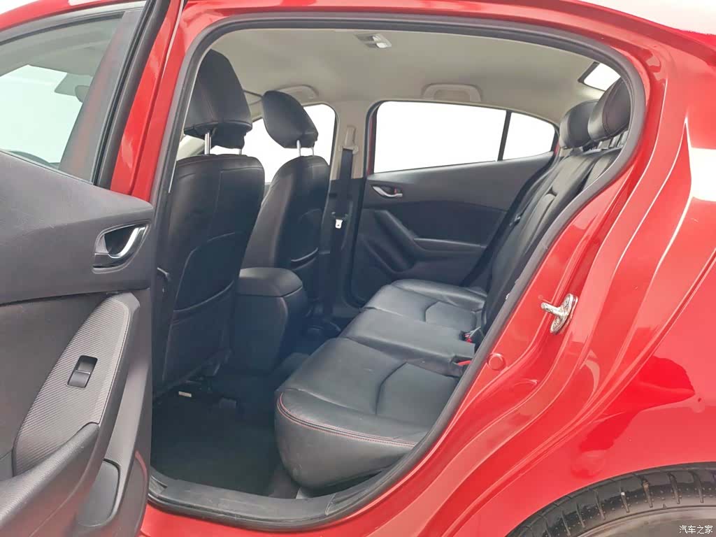 Mazda Mazda3, 2016 15