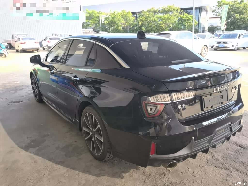 Lynk & Co 01, 2020 все фото