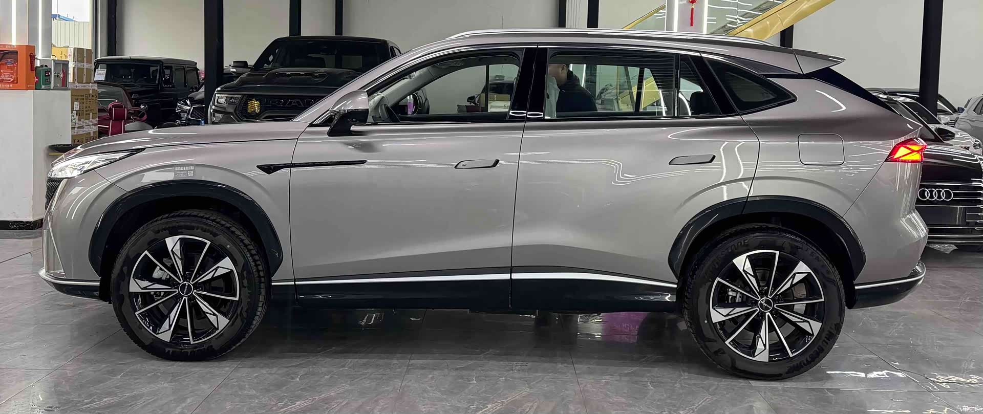 Roewe RX5, 2023 все фото