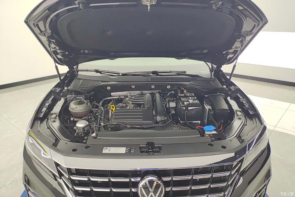 Volkswagen Passat, 2022 10