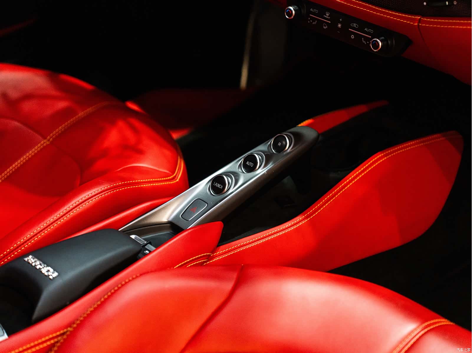 Ferrari F8, 2022 26