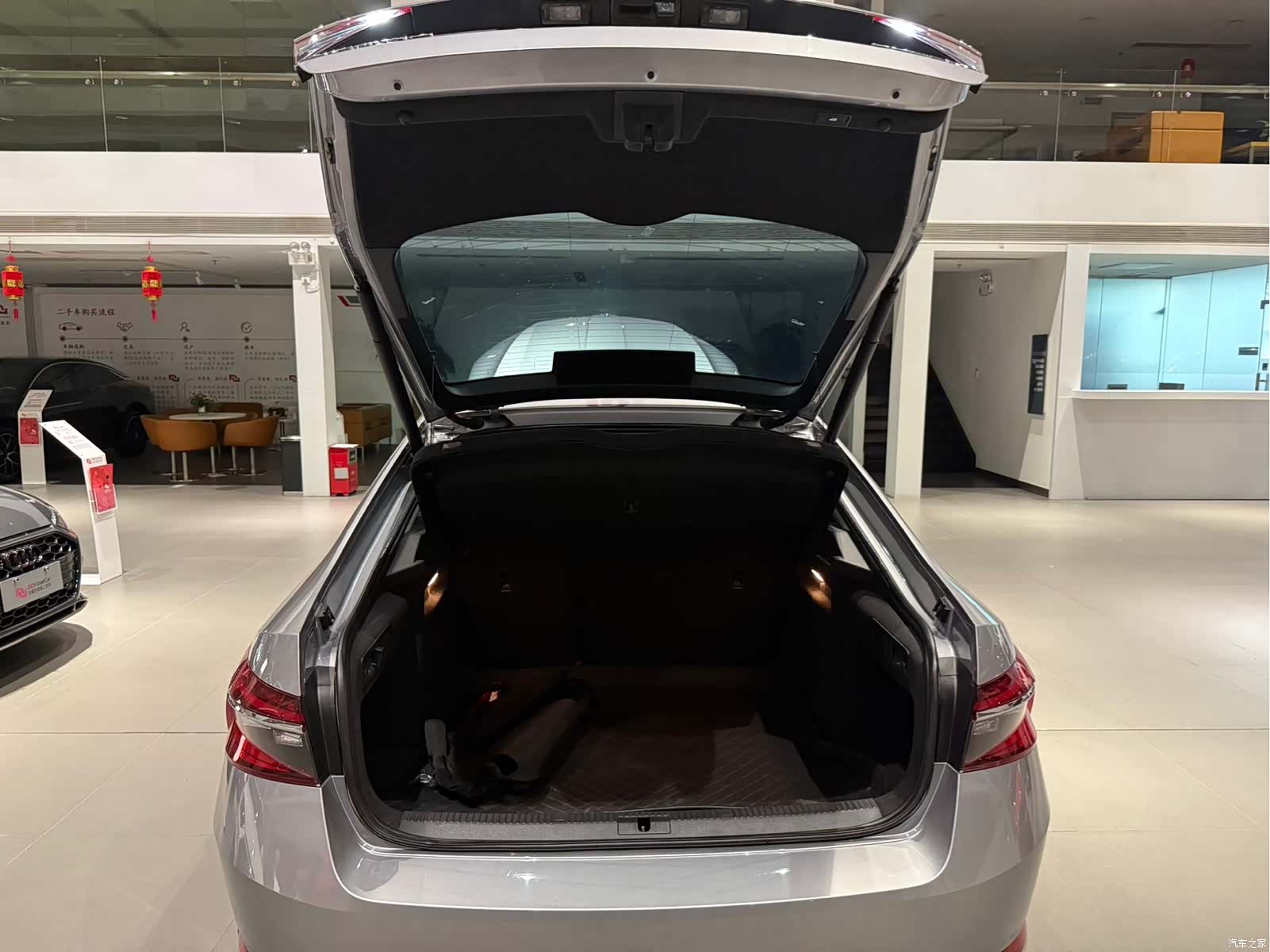Skoda Superb, 2023 20
