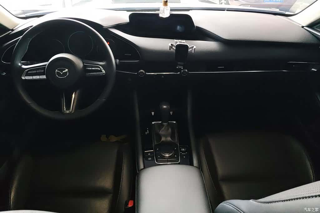 Mazda Mazda3, 2021 12