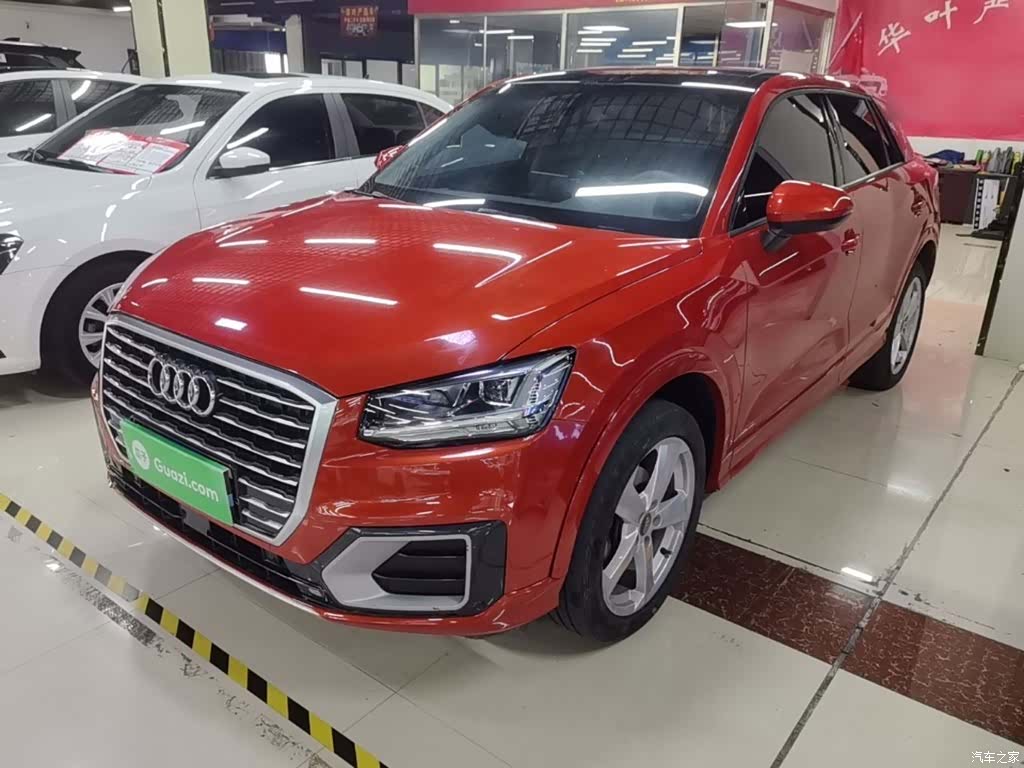 Audi Q2L, 2018 1