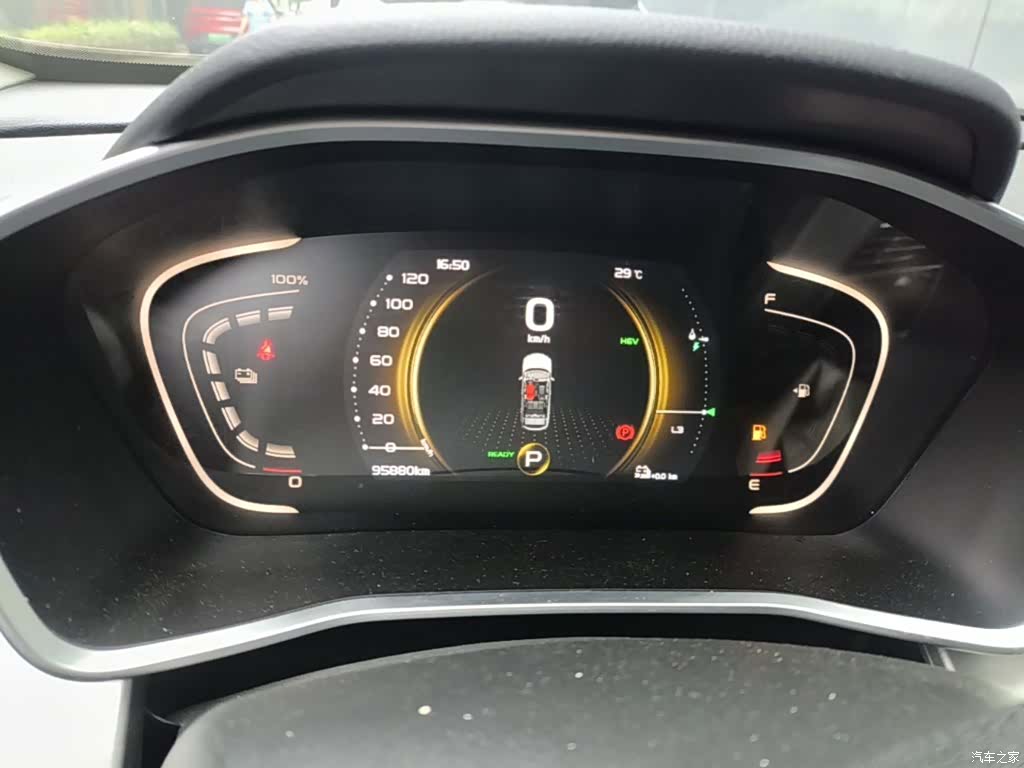 Geely Coolray, 2021 12