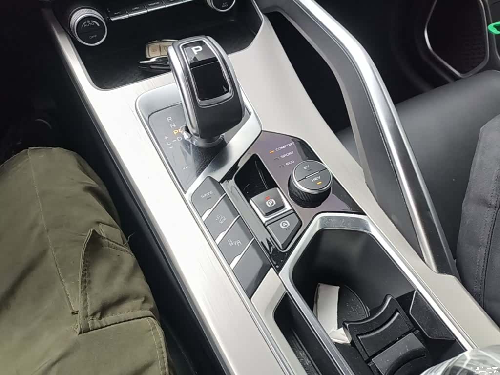 Geely Coolray, 2021 14