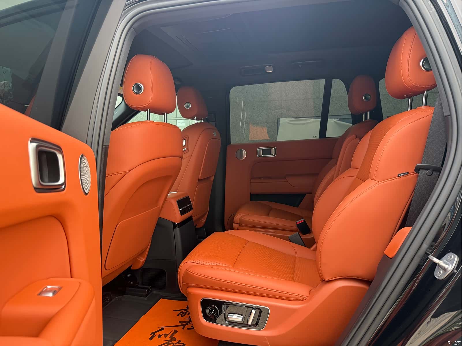 Li Auto L9, 2023 все фото