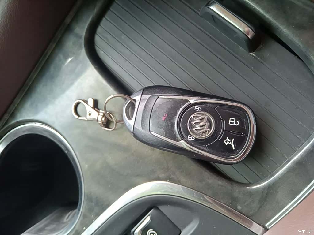 Buick Envision Plus, 2015 9