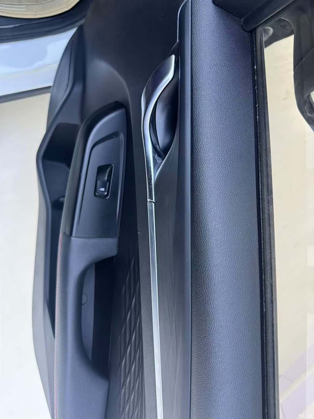Geely X3, 2022 13