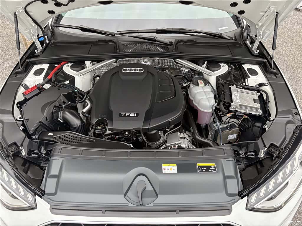 Audi A4L, 2022 17