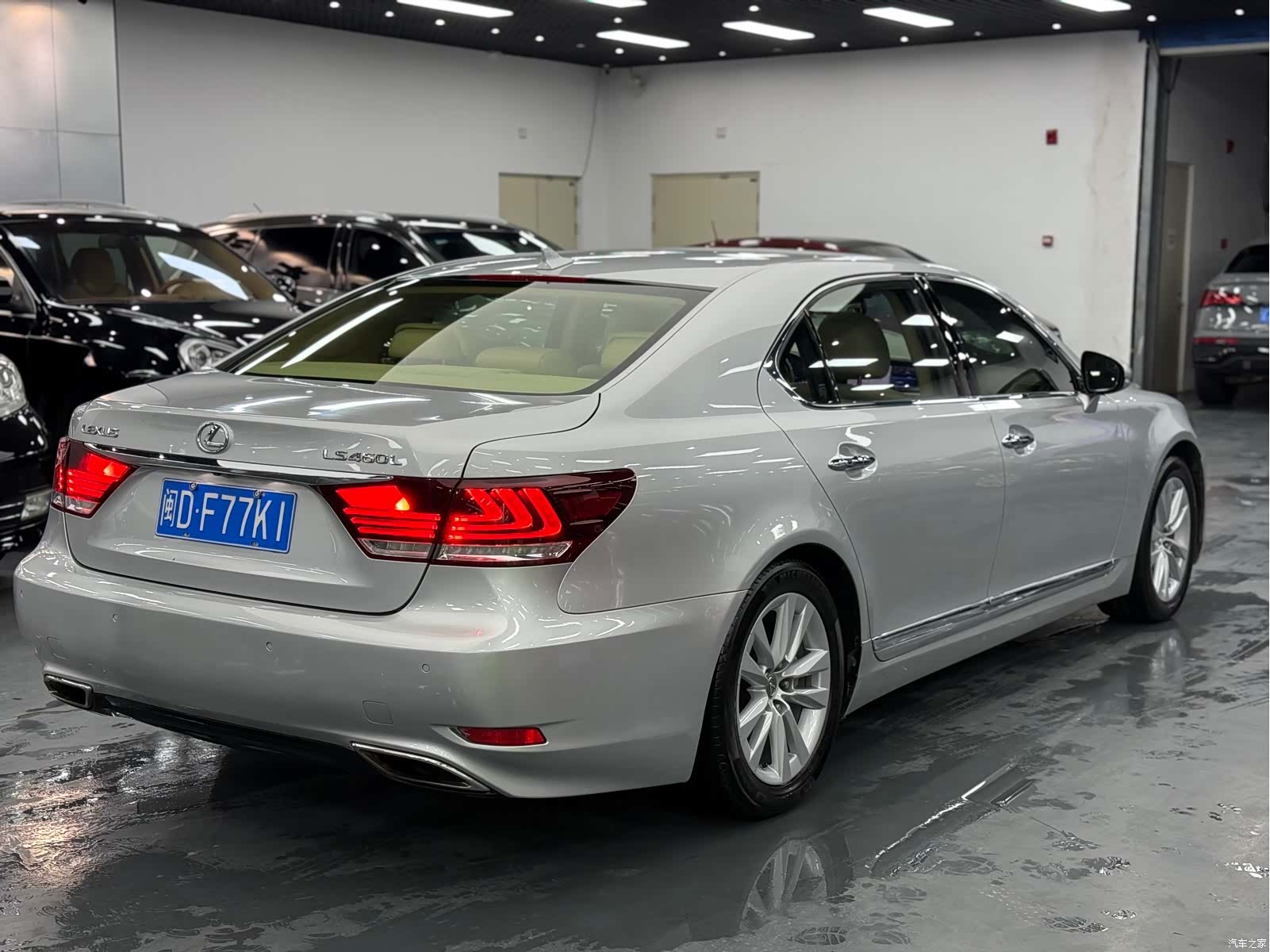 Lexus LS, 2013 8