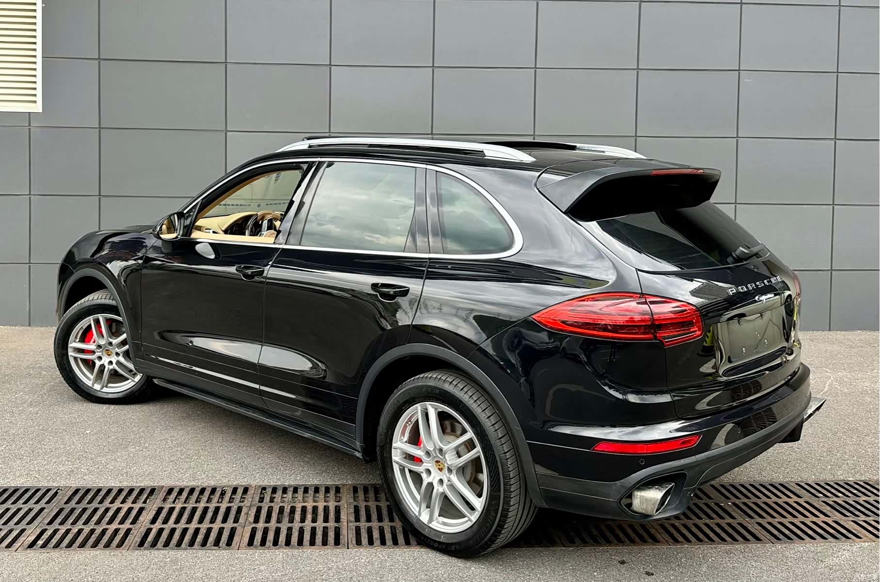 Porsche Cayenne, 2015 все фото