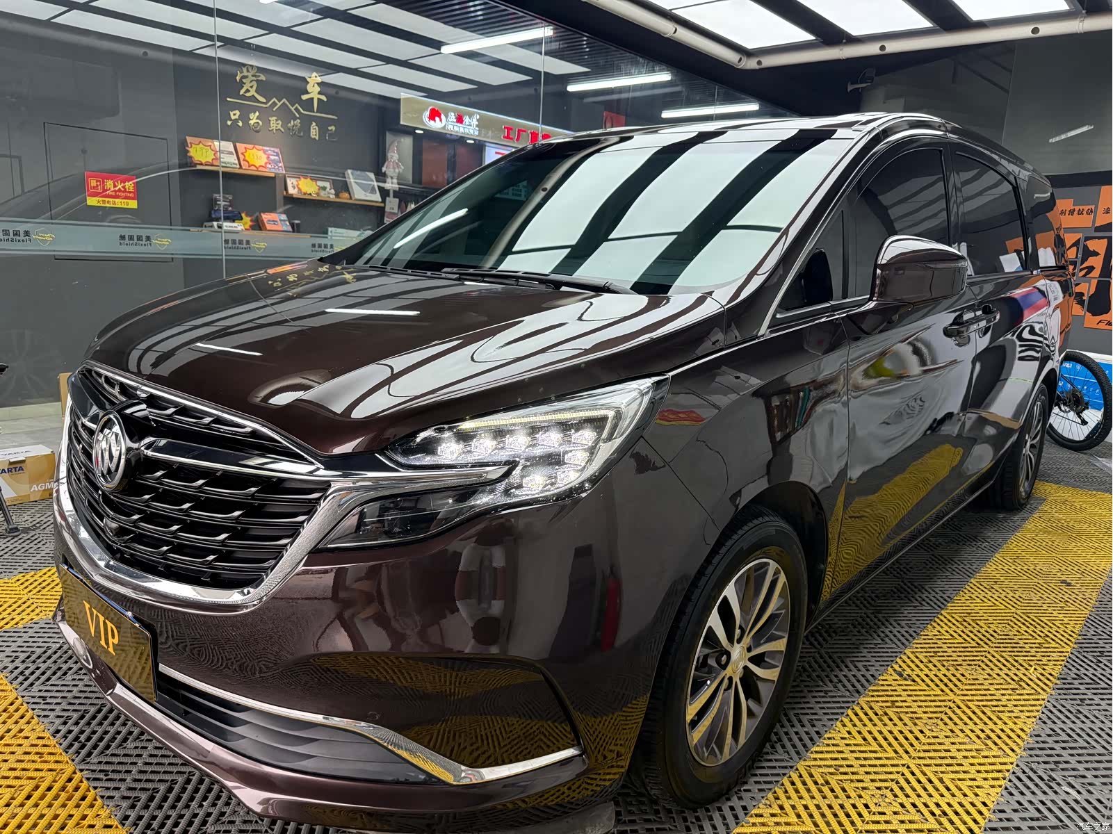 Buick GL8, 2022 1