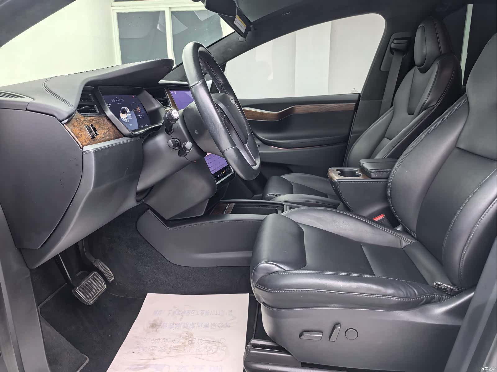 Tesla Model X, 2020 4