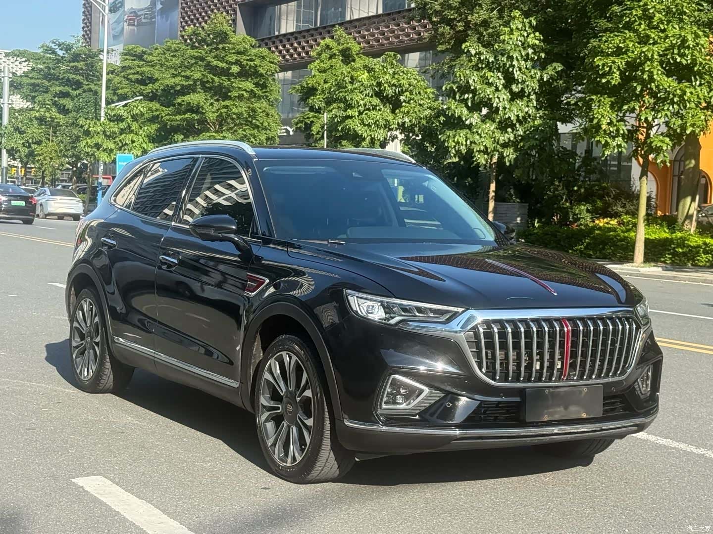 Hongqi HS5, 2020 3