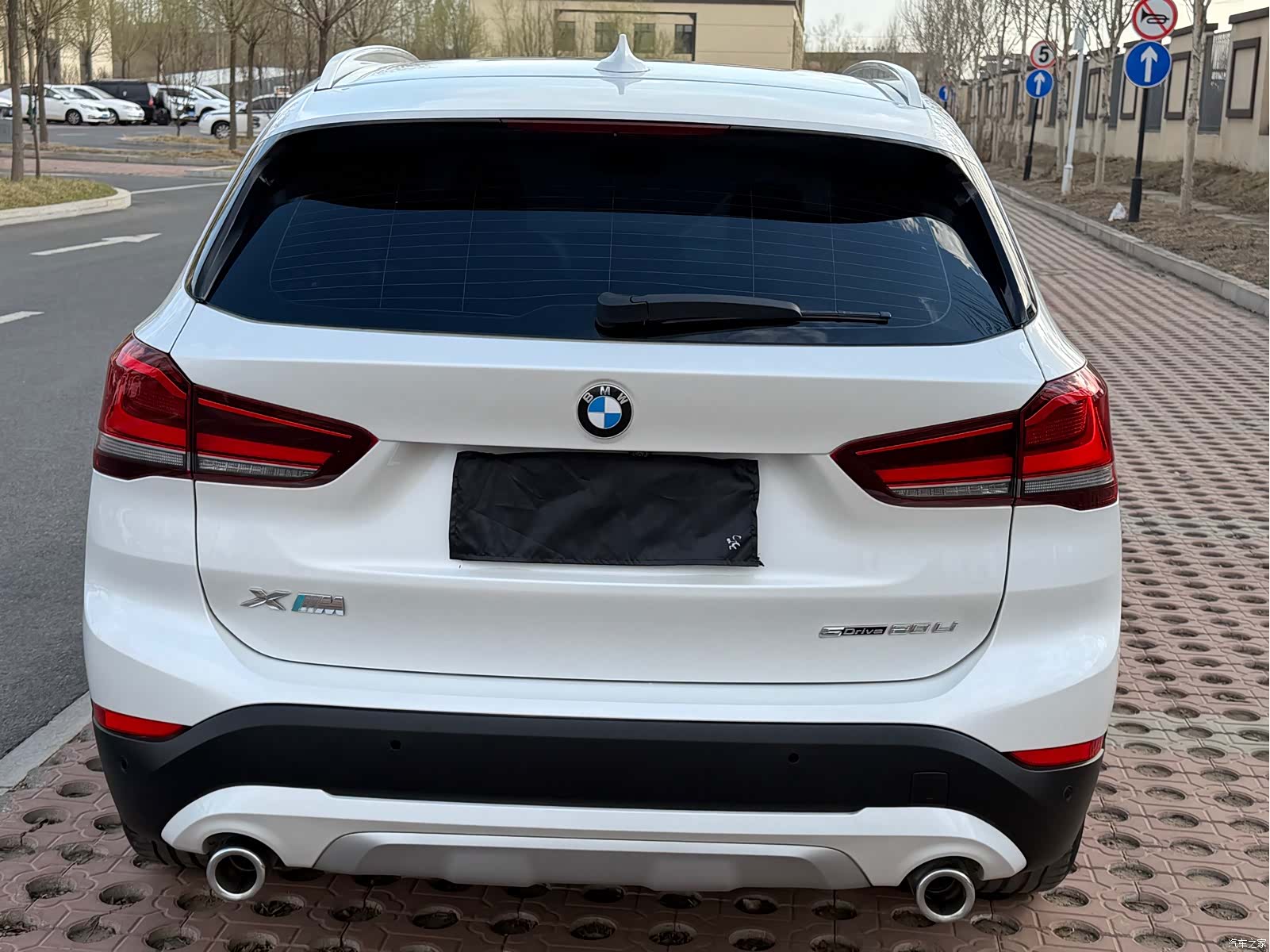 BMW X1, 2022 все фото