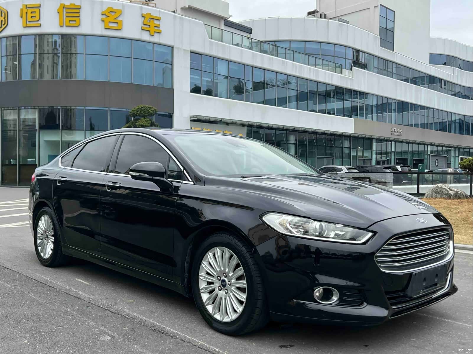 Ford Mondeo, 2015 3