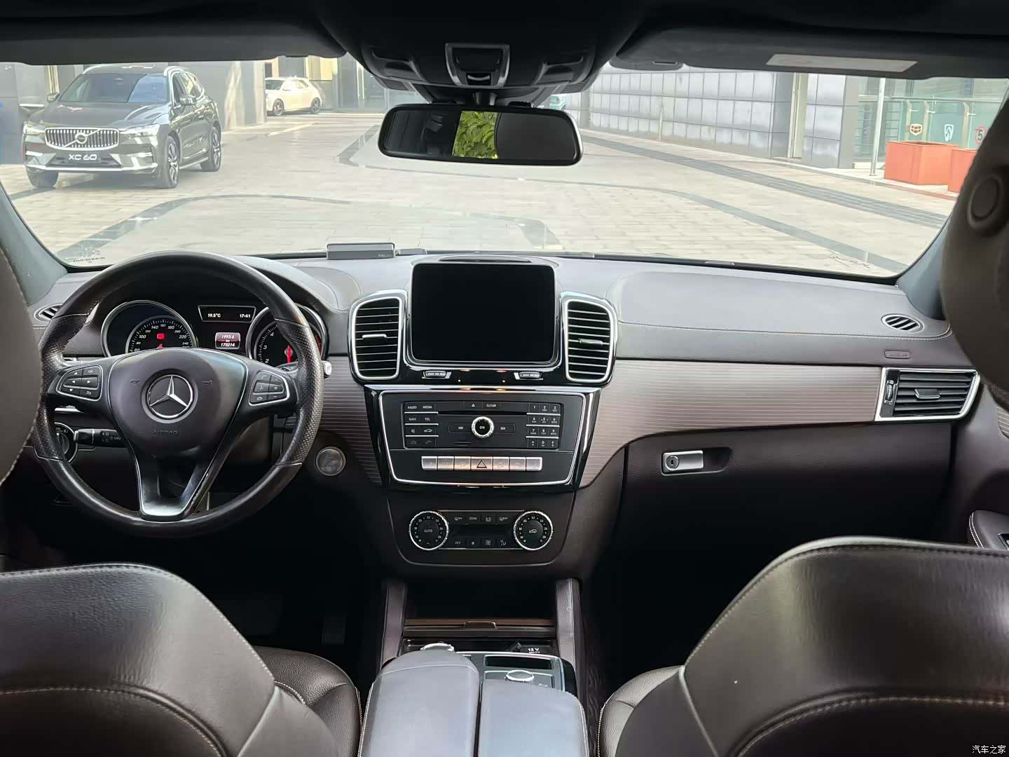 Mercedes-Benz GLE, 2019 6