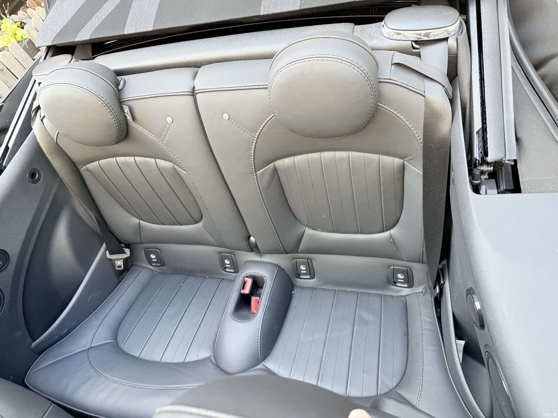 Mini Cooper, 2024 16