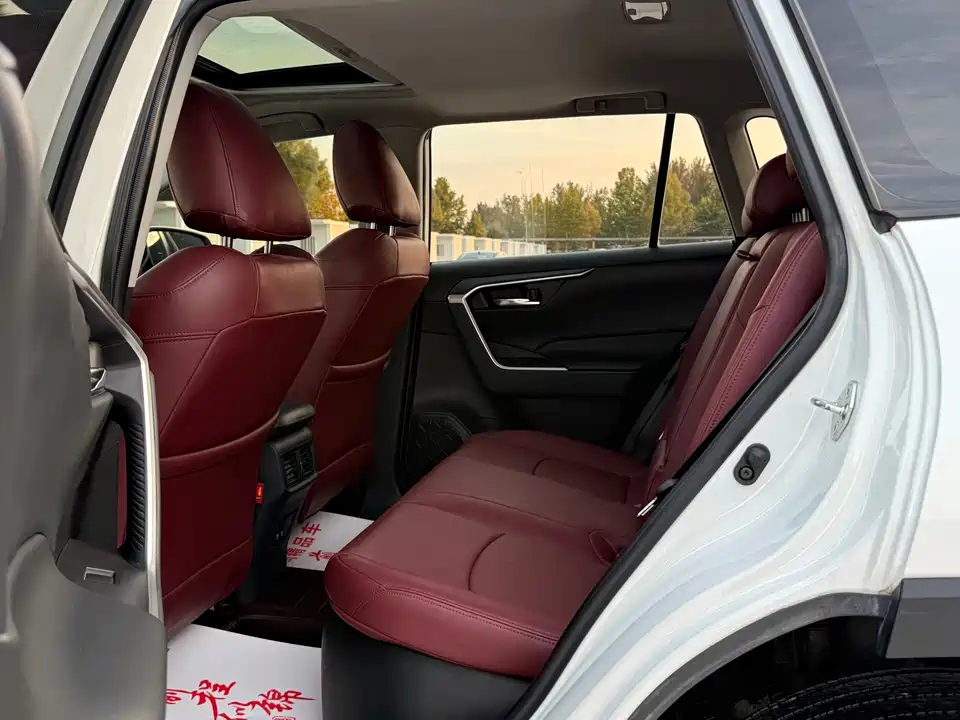 Toyota RAV4 Rongfang